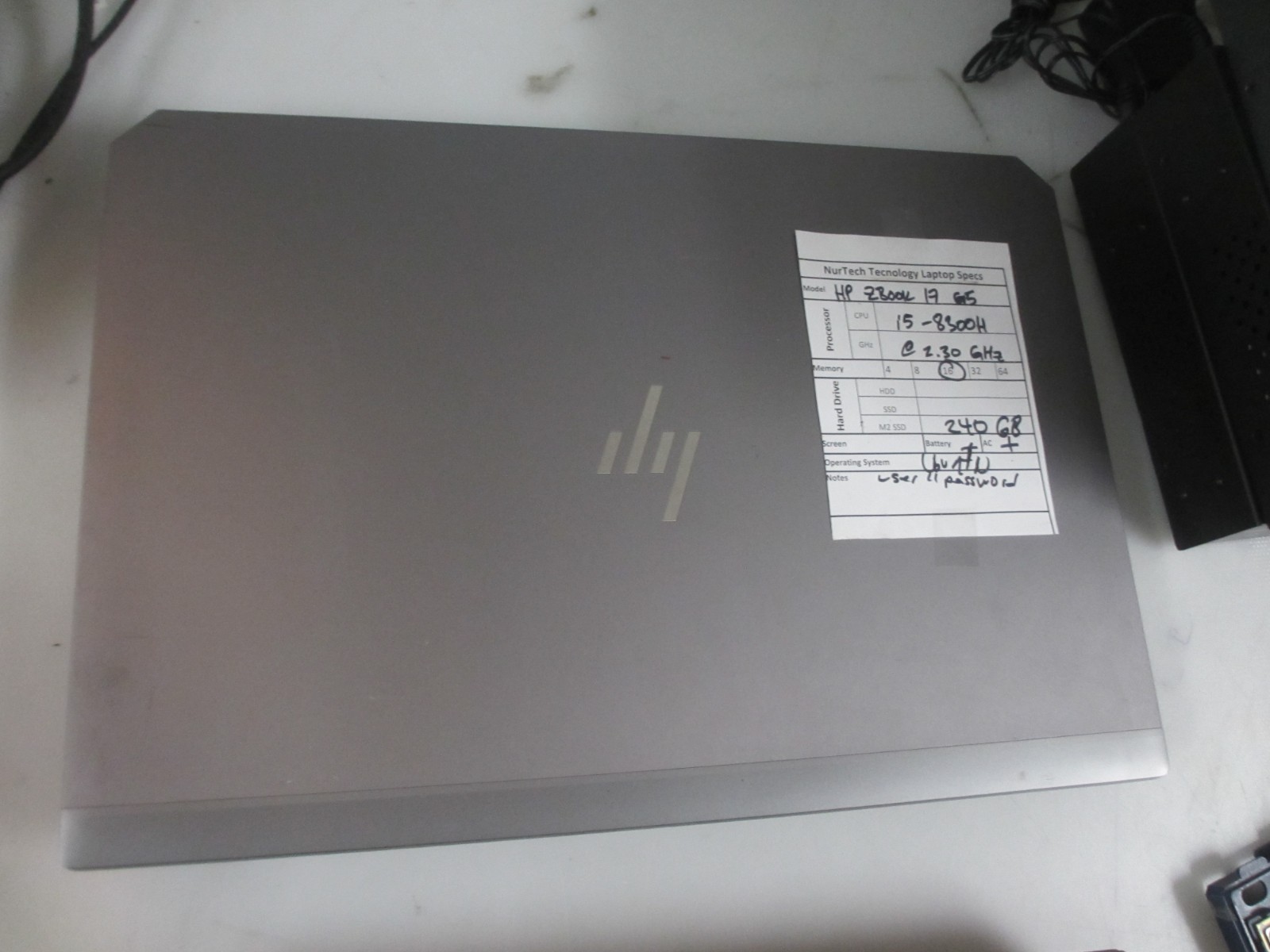 HP ZBook 17 G5 i5-8300H 2.3GHz 16GB 240GB M2SSD Laptop + AC UBUNTU READ