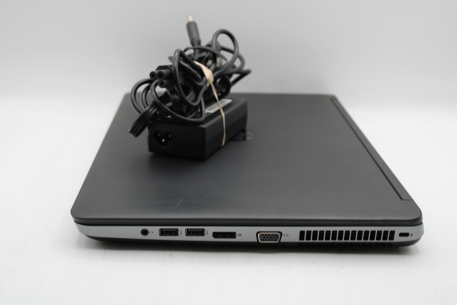 HP ProBook 650 G1 _ i5-4300M @ 2.8 _ 4GB RAM _ No SSD / OS
