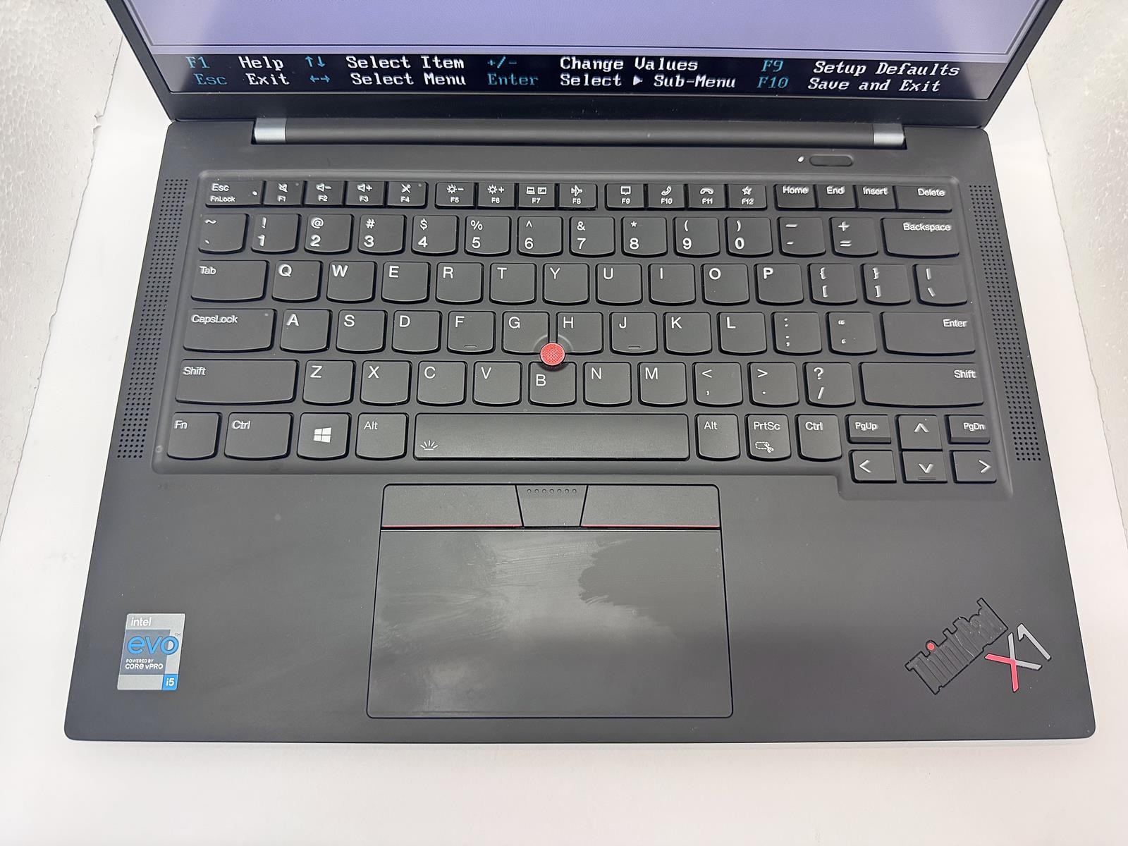 Lenovo ThinkPad X1 Carbon Gen 9, Intel Core i5-1145G7 @ 2.60GHz, 16GB, 512GB