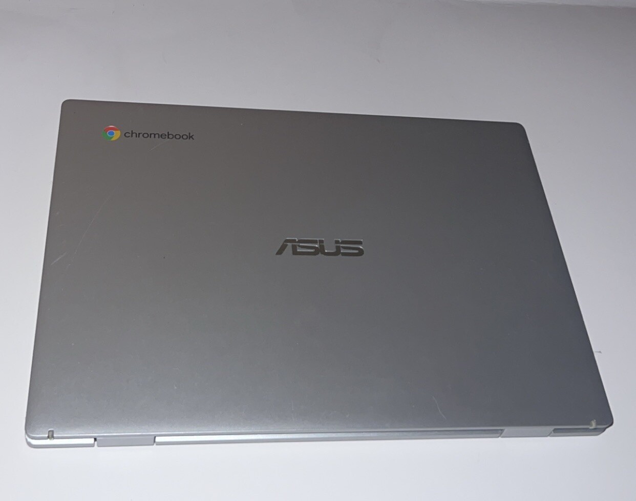 ASUS Chromebook CX1 11.6″ HD NanoEdge Display, Celeron N3350, 4GB, 32GB eMMC P/R