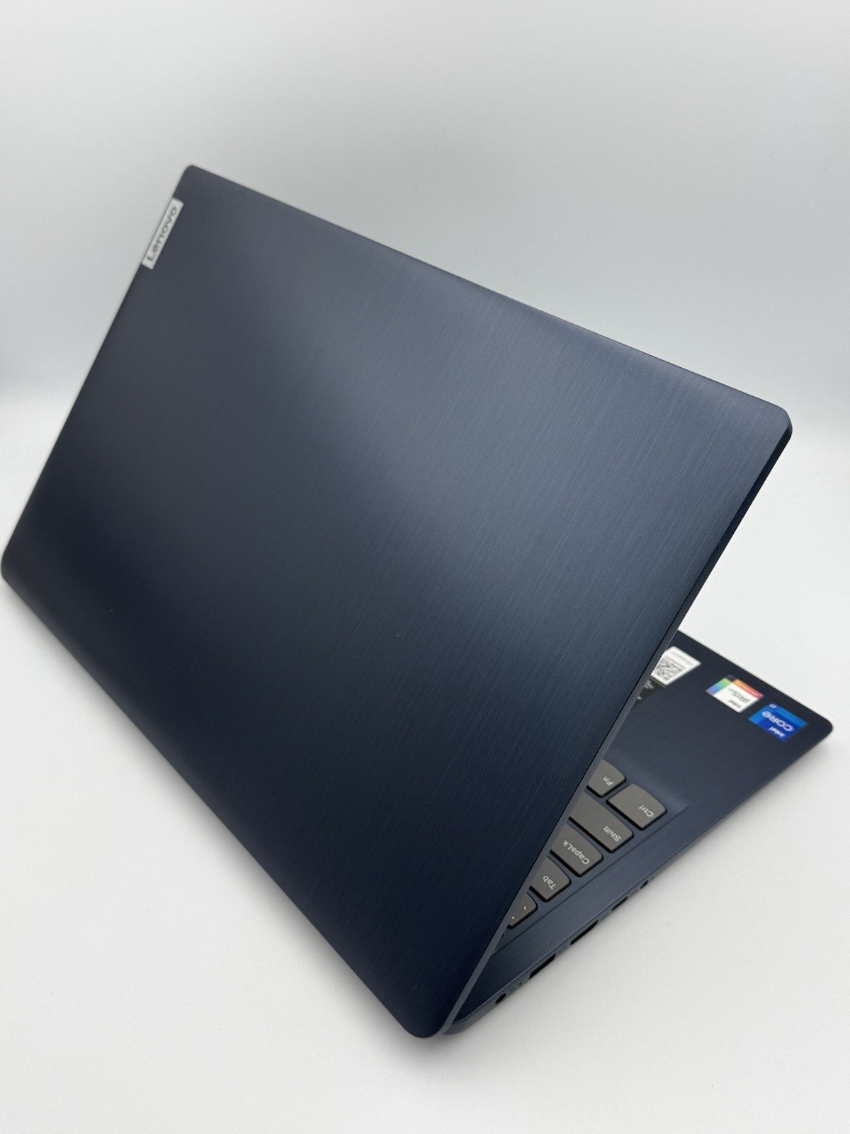 Lenovo IdeaPad 3 15.6” 15ITL6 – i7 11th Gen | 8GB RAM | 512GB SSD – 41C