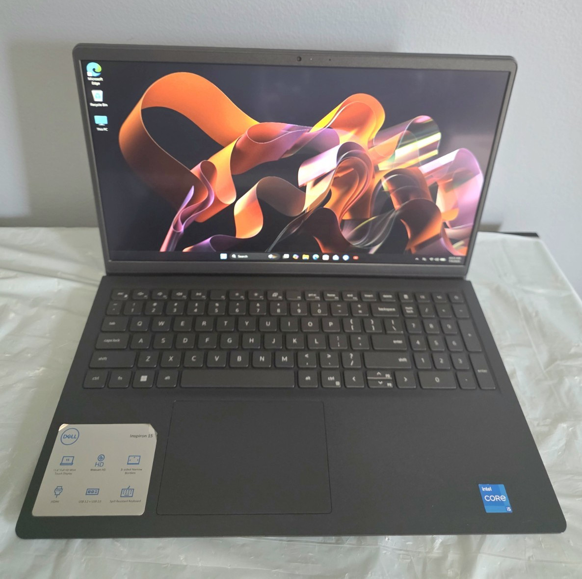 Dell Inspiron 15 3530 15.6″ i5-1334U,TOUCH 16GB 500GB SSD NVME2. Win 11 Black