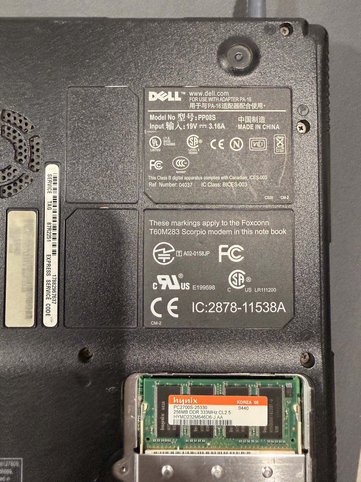 Dell Inspiron1000 14.1″ Celeron 2.4GHz 256MB noHDD noCD-ROM – No Charger 4 parts