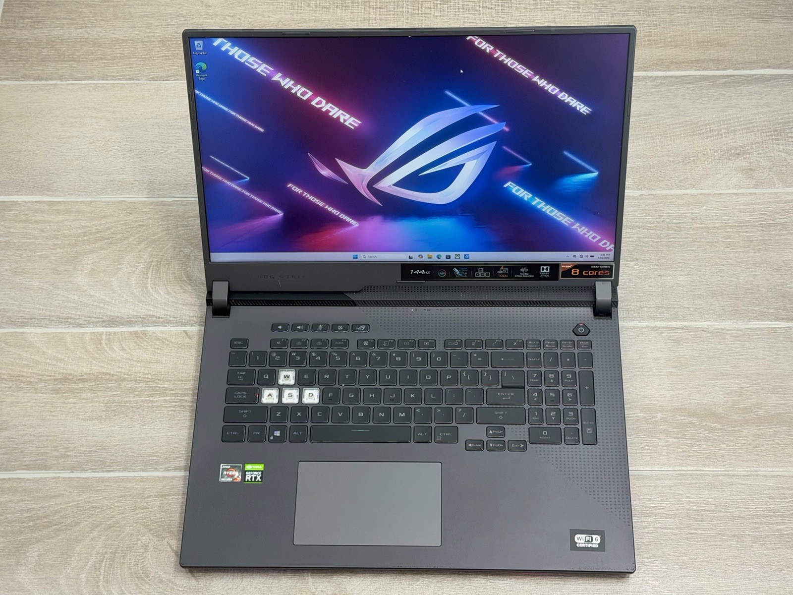 Asus ROG Strix G713 17″ Ryzen 7 5800H GeForce RT 3050 16GB RAM 512GB NVMe