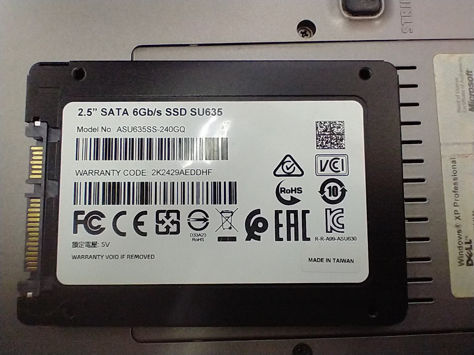 Debian12 Dell Latitude D520 – 15″ LCD/2.00GHz/4GB RAM/240GB SSD HD/SERIAL