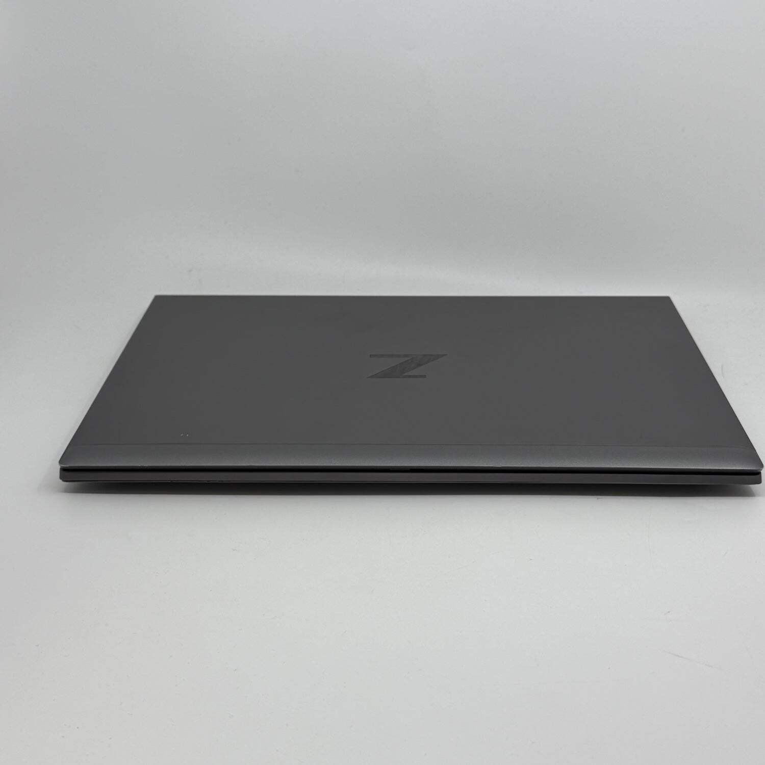 HP ZBook Firefly 14 G8 14″ i5-1145G7 2.6GHz 32GB RAM 256GB SSD