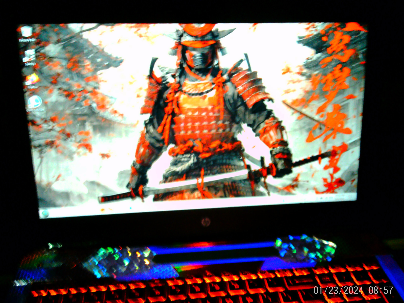 HP OMEN 15 THUNDER OMEN ax243dx,i7 intel 2.8-3.80ghz,500gb,256gb m.2,16gb, 17.3′