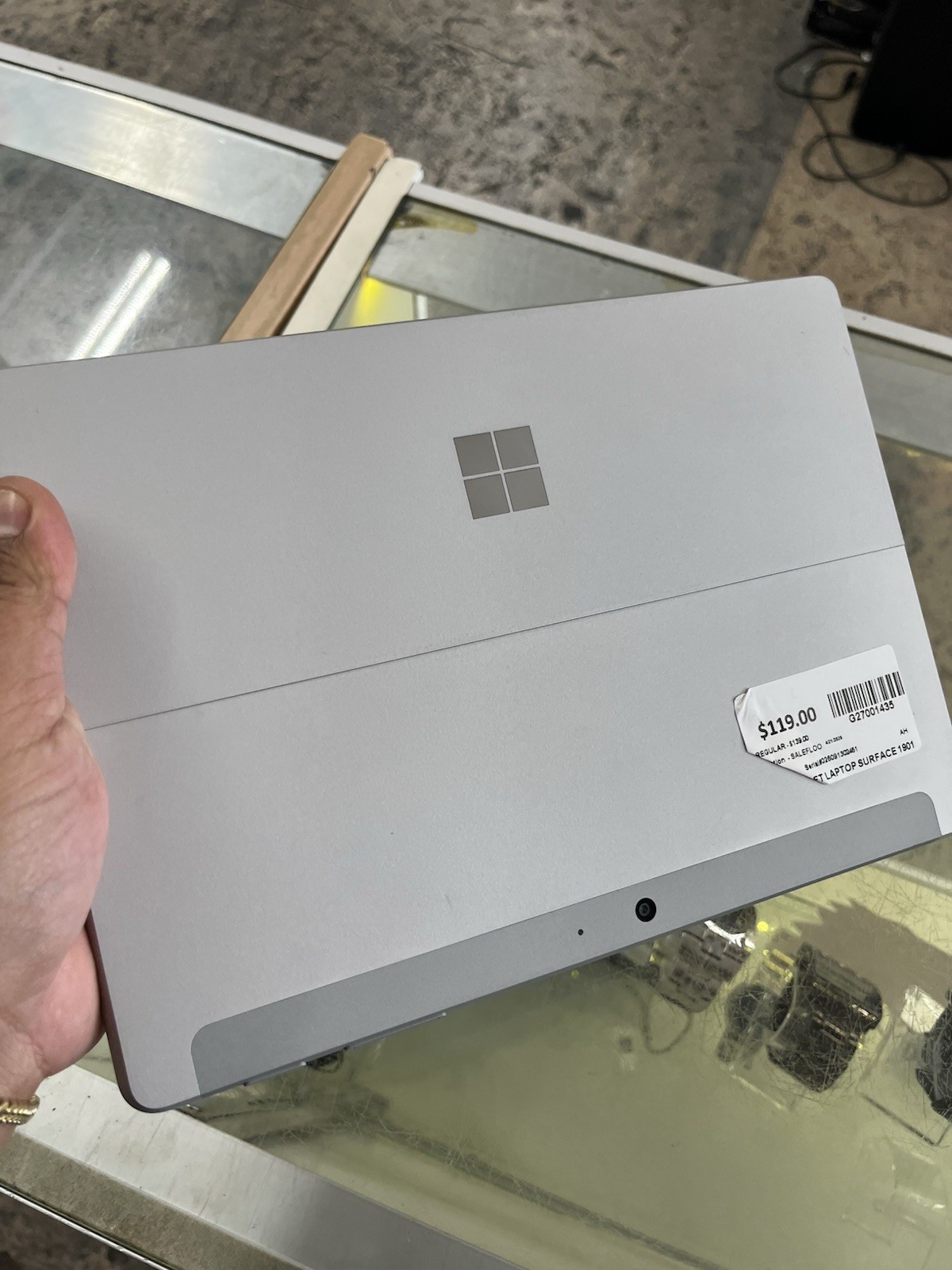 Microsoft Surface GO 2 1926 Intel Pentium 4425Y 4GB 64GB Windows 10