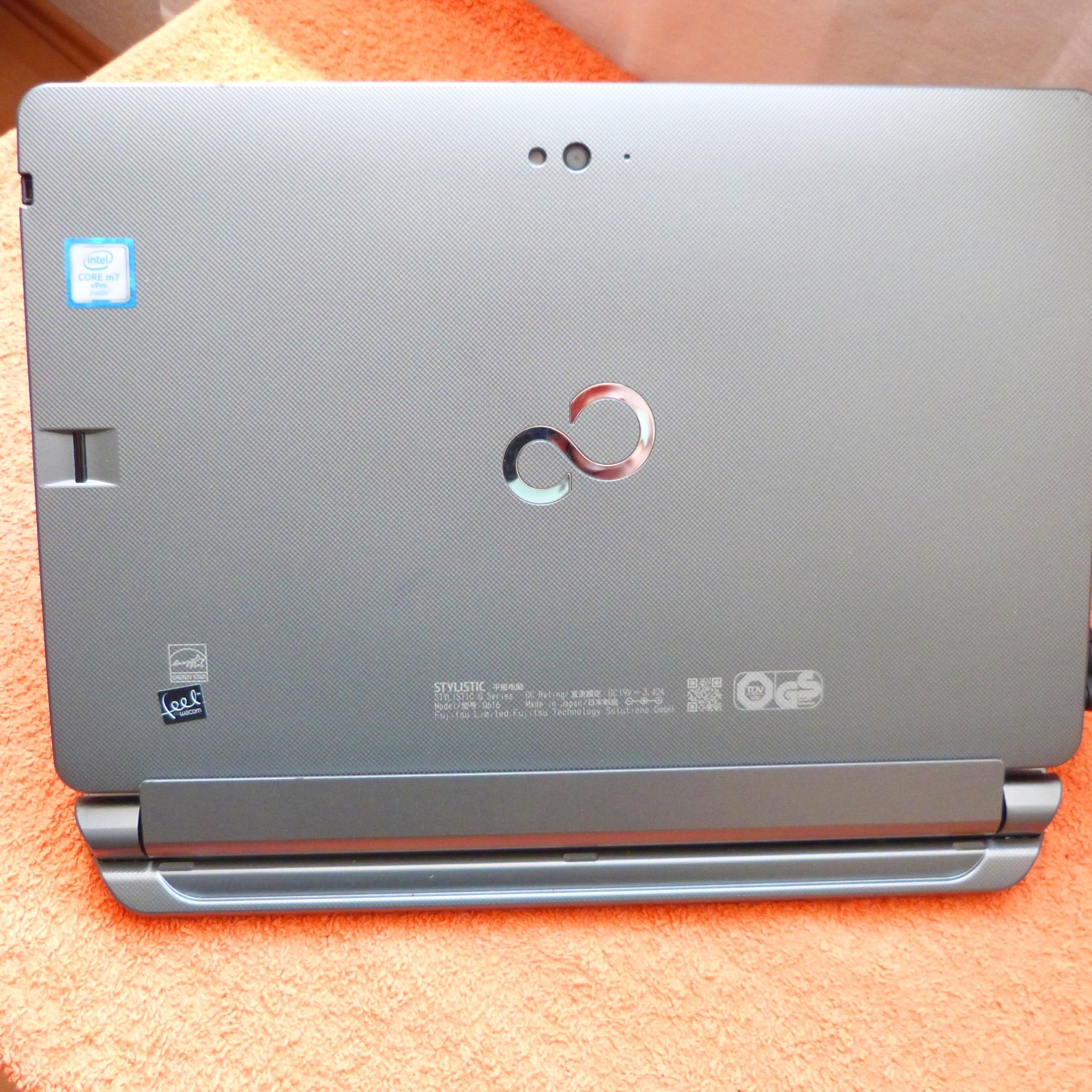 Fujitsu Q616 PRO Convertible Tablet PC 11″ TOUCH l Core M7 Windows 10 SSD