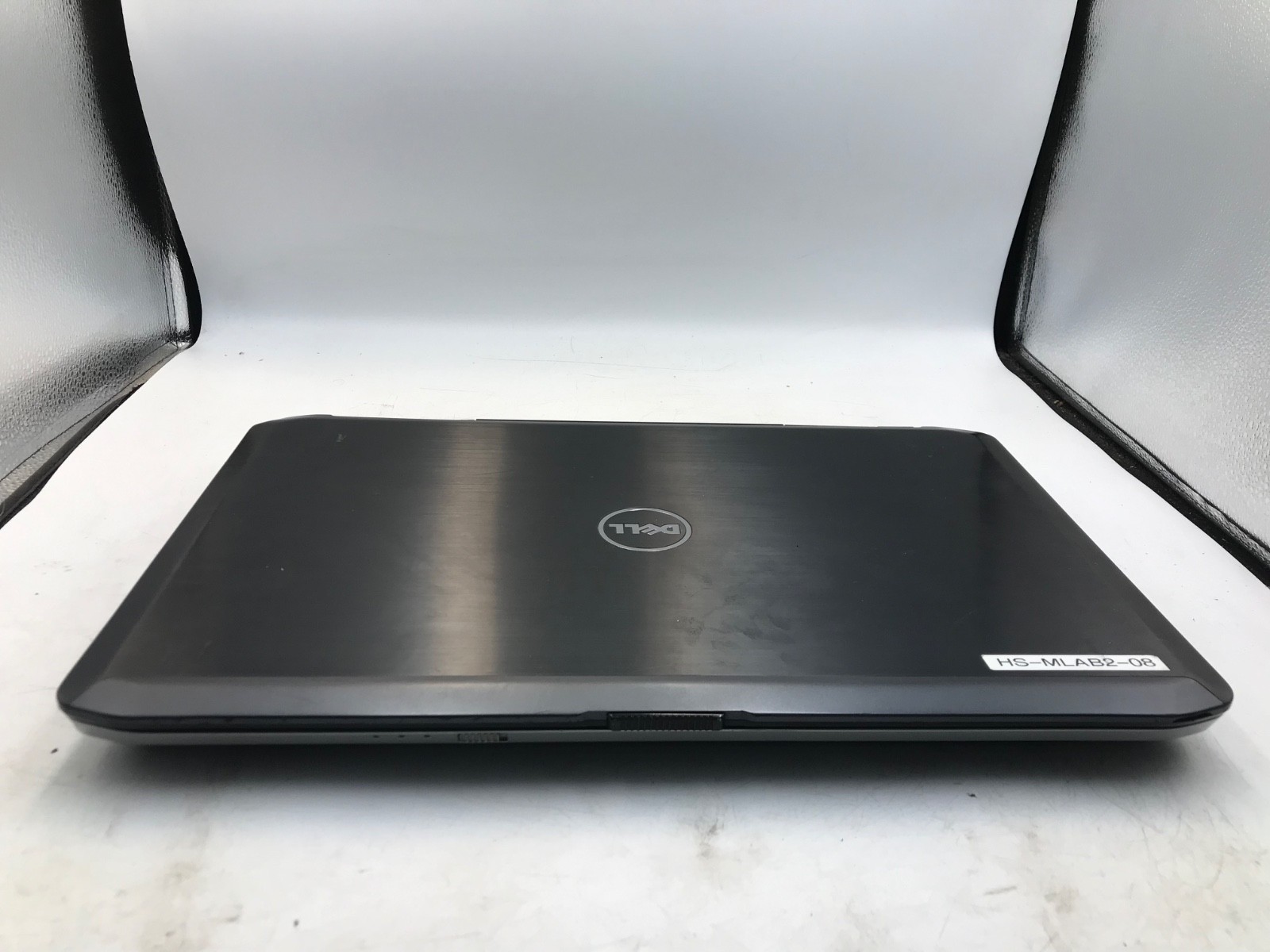 Dell Latitude E5530 Intel Core i3-3110M 2.4 GHz 15″ Laptop-POWERS/BAD DISPLAY-MZ
