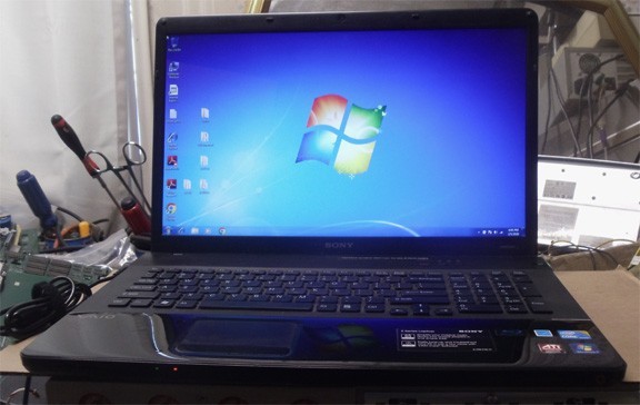Sony Vaio VPCEC25FX 17.3″ 8gb ram intel i7. 2.67g, 1TB hard drive. dvd.office xp