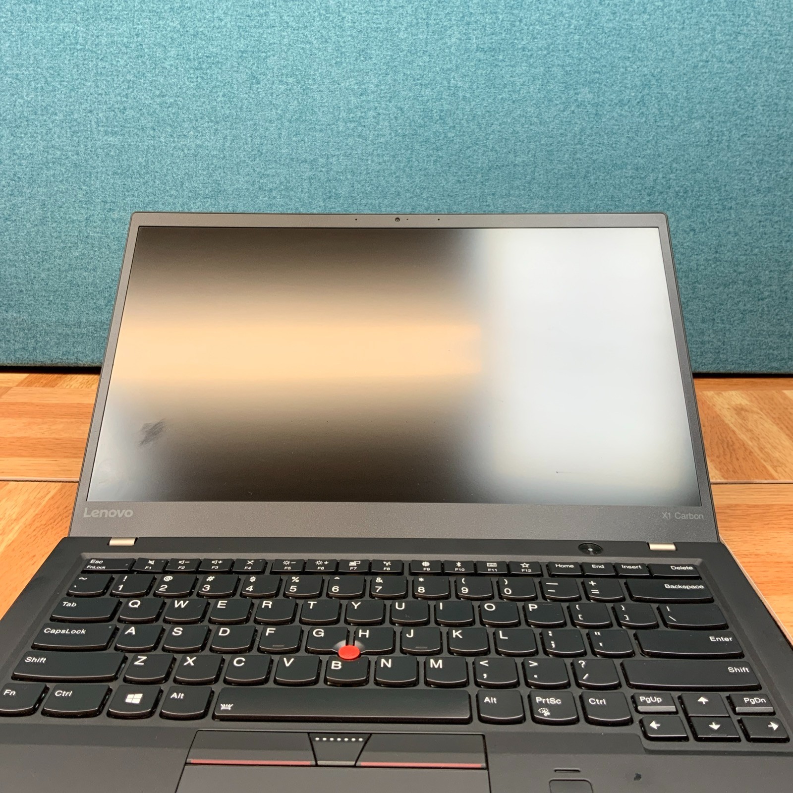 Lenovo ThinkPad X1 Carbon 5th Intel i5-7300U 8GB RAM 256 GB SSD Win 10 Pro