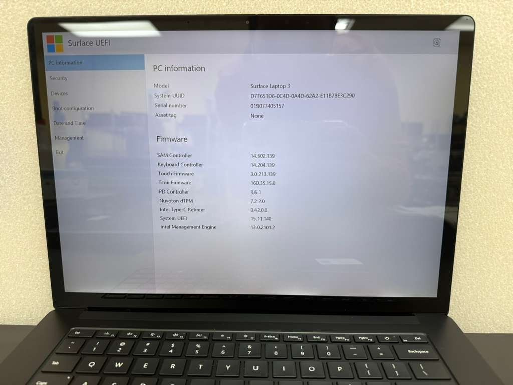 Microsoft Surface Laptop 3 15″ i5-1035G7 16GB 256GB SSD Win 11 Pro USED