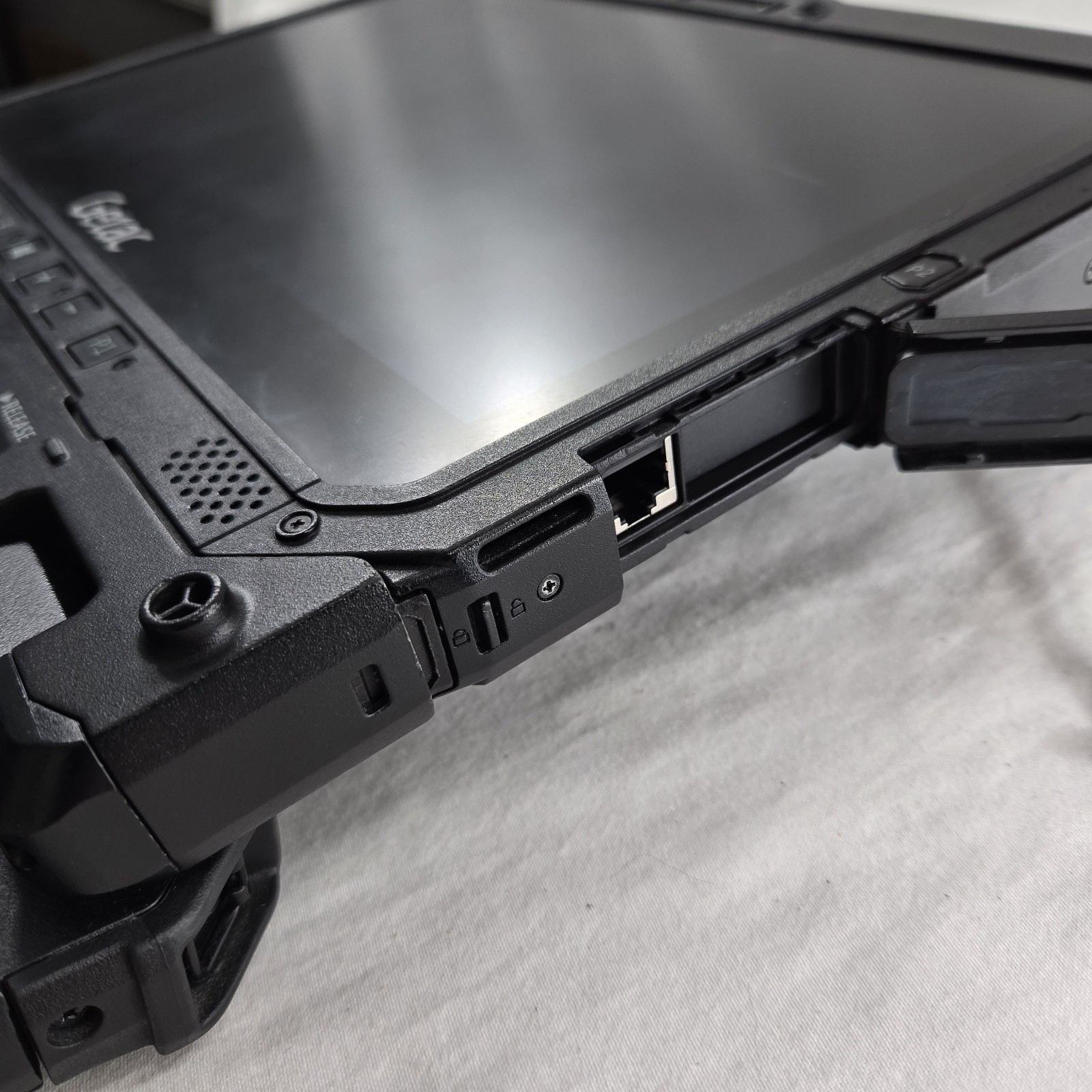 Getac K120 Toughbook i5-8250U 1.60GHz 256GB SSD 16GB Ram – Win11 – 4G – GPS – B