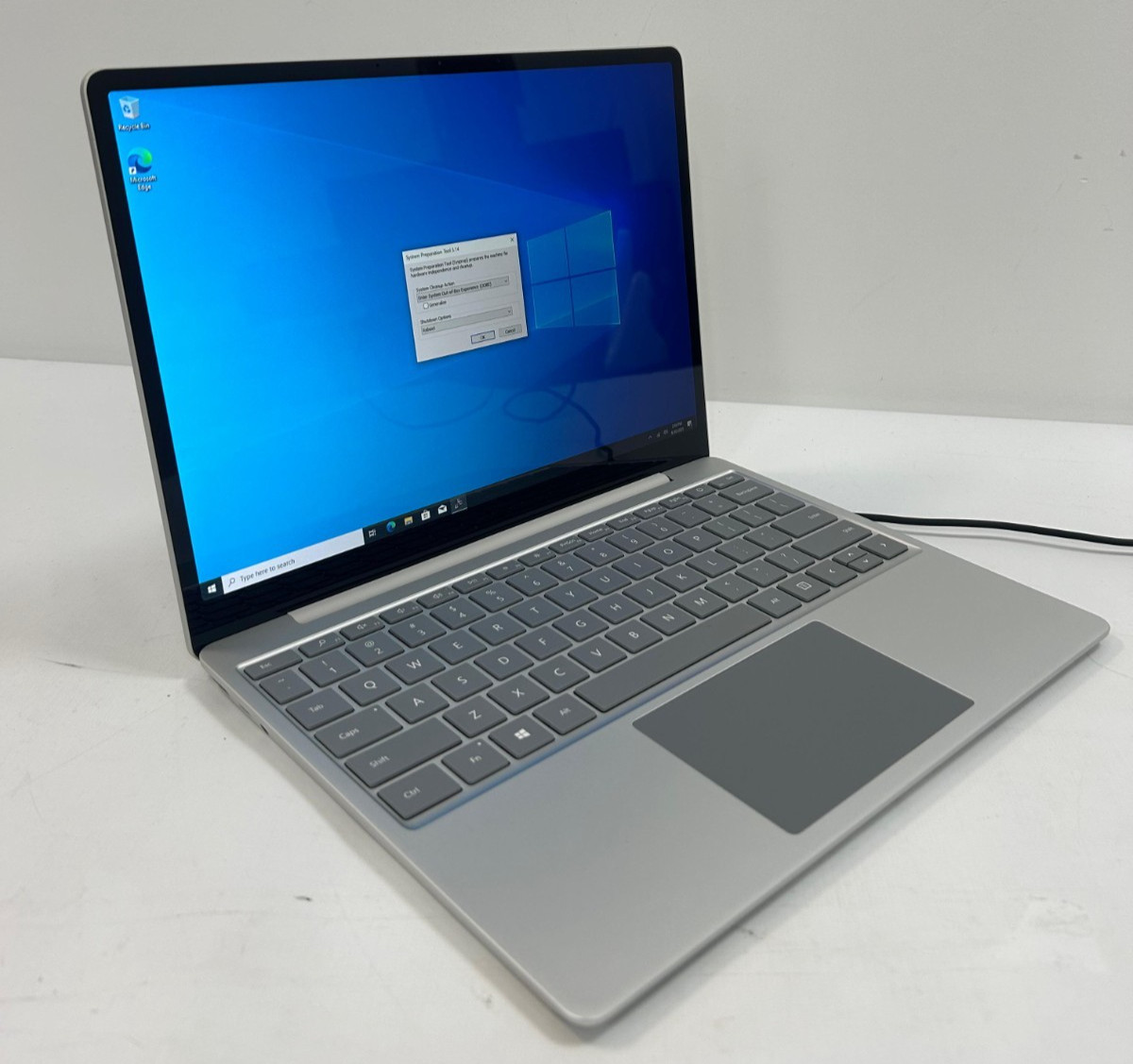 Microsoft Surface Laptop Go 1943 12.4” i5-1035G1 4GB/64GBSSD BatteryNotInstalled