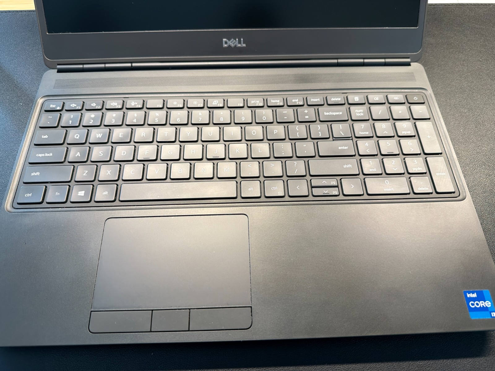 Dell Precision 7560 15.6″ i7-11800H 96GB RAM 2TB SSD Intel Graphics Win11