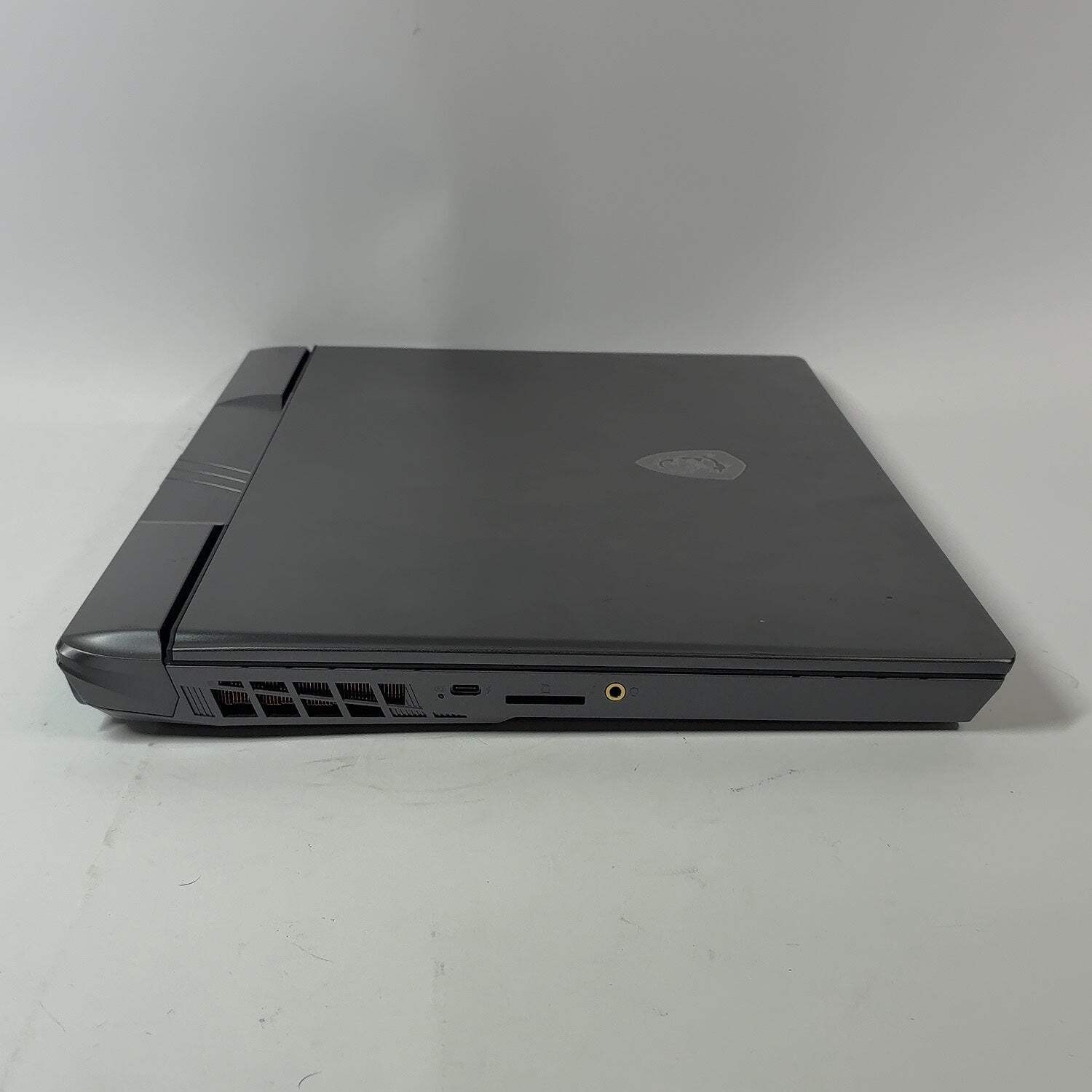 MSI Vector 17 HX A14VGG 17″ i9-14900HX 2.2GHz 32GB RAM 1TB SSD GeForce RTX 4070