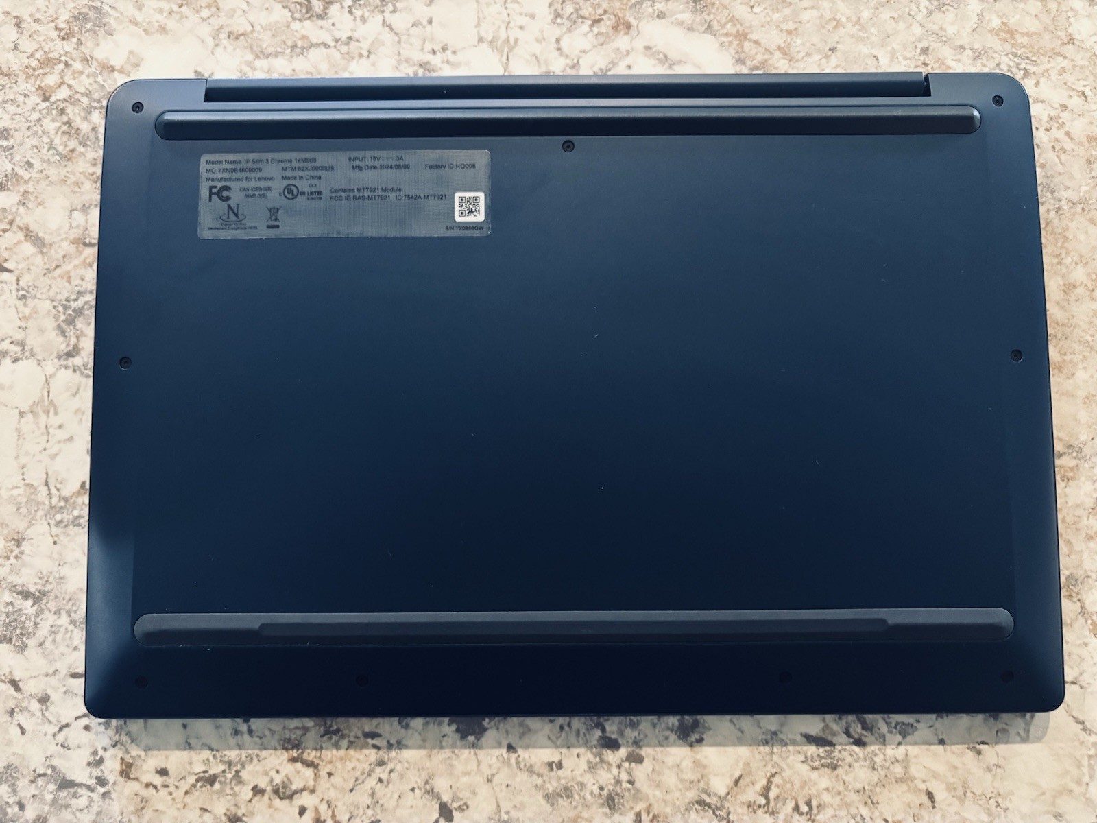 Lenovo IdeaPad Slim Chromebook 3 | 14″ 14M868 4GB 64GB SSD Abyss Blue Excellent