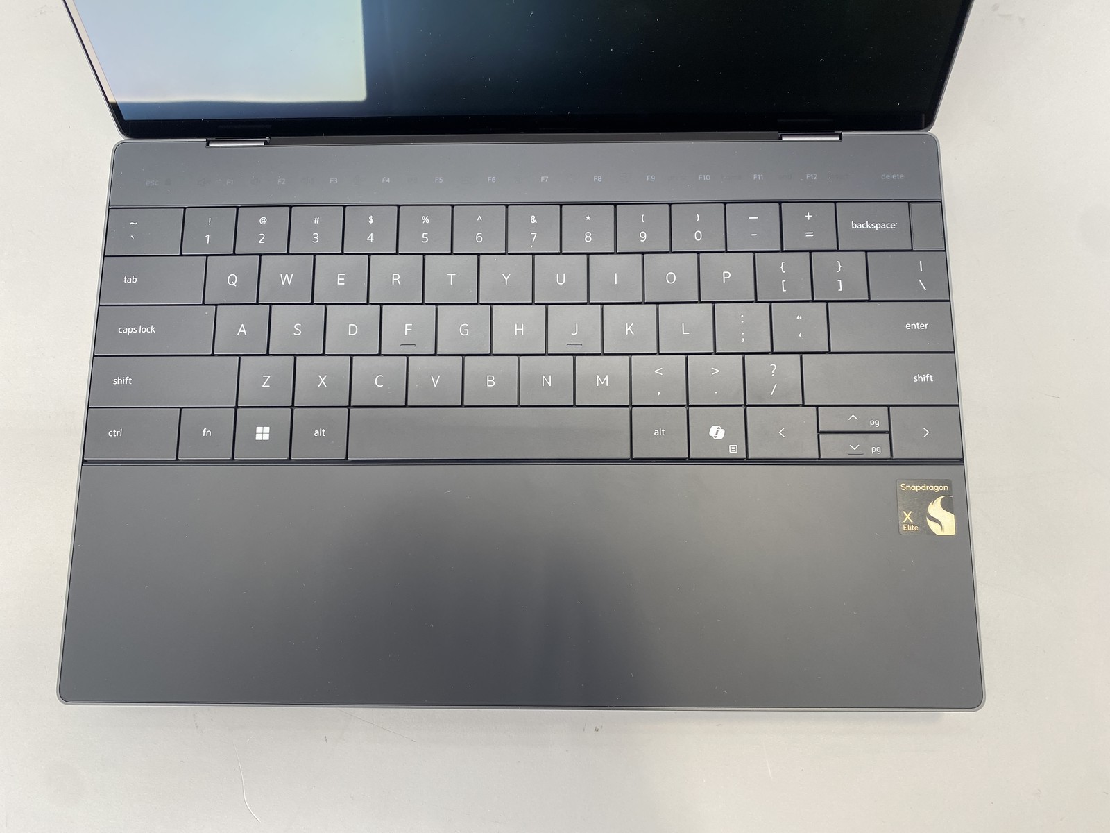 Dell Laptop XPS 13 9345 13.4″ Qualcomm Snapdragon X Elite X1E80100 1TB- Gray