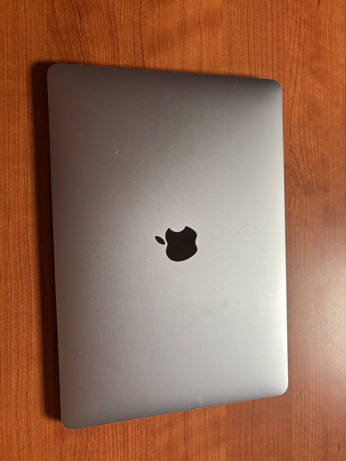 2017 Macbook pro in good condition. 13-inch, Two Thunderbolt 3 ports