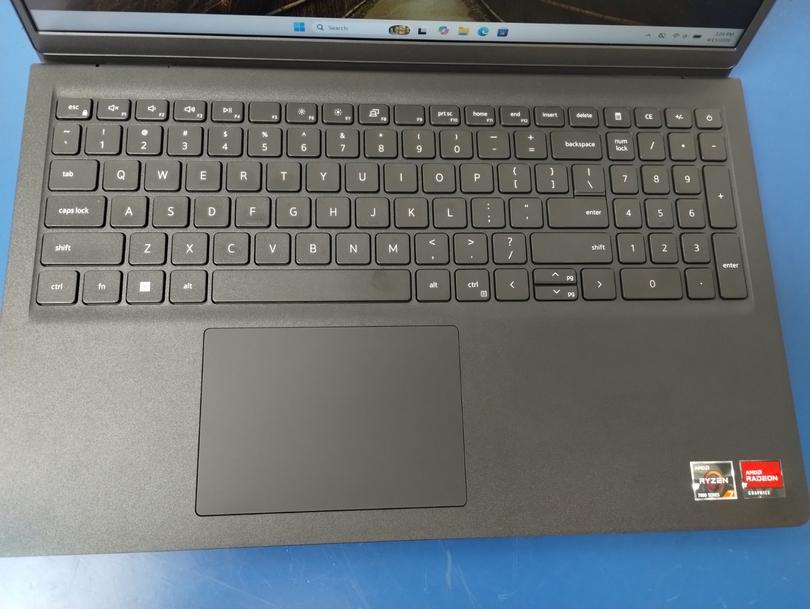 DELL 15 DC15255 G8MK9, AMD Ryzen 7 7730U, 2.00 GHz, 16 GB RAM, 512 GB NVMe SSD