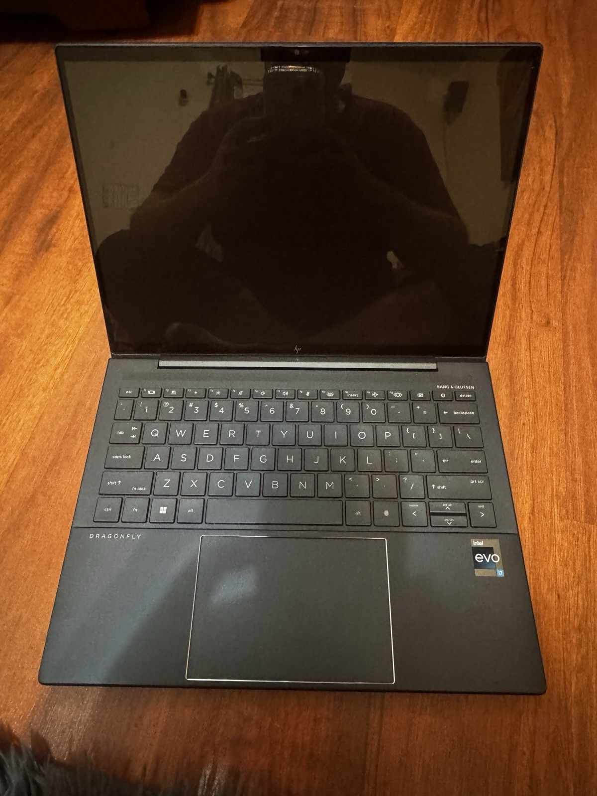 HP 13.5″ Dragonfly G4 Touch Screen – i7-1355U 32gb ram 512 GB – Warranty