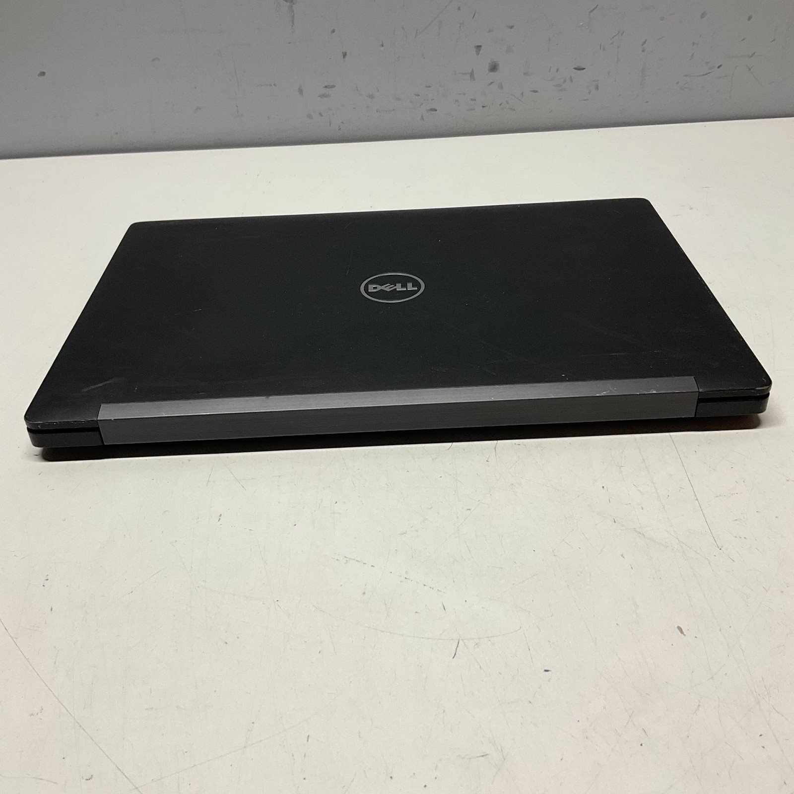 Dell Latitude 7480 14.0″ | Intel i5-7300U 2.6GHz | 4GB RAM 256GB SSD Win 10 Pro
