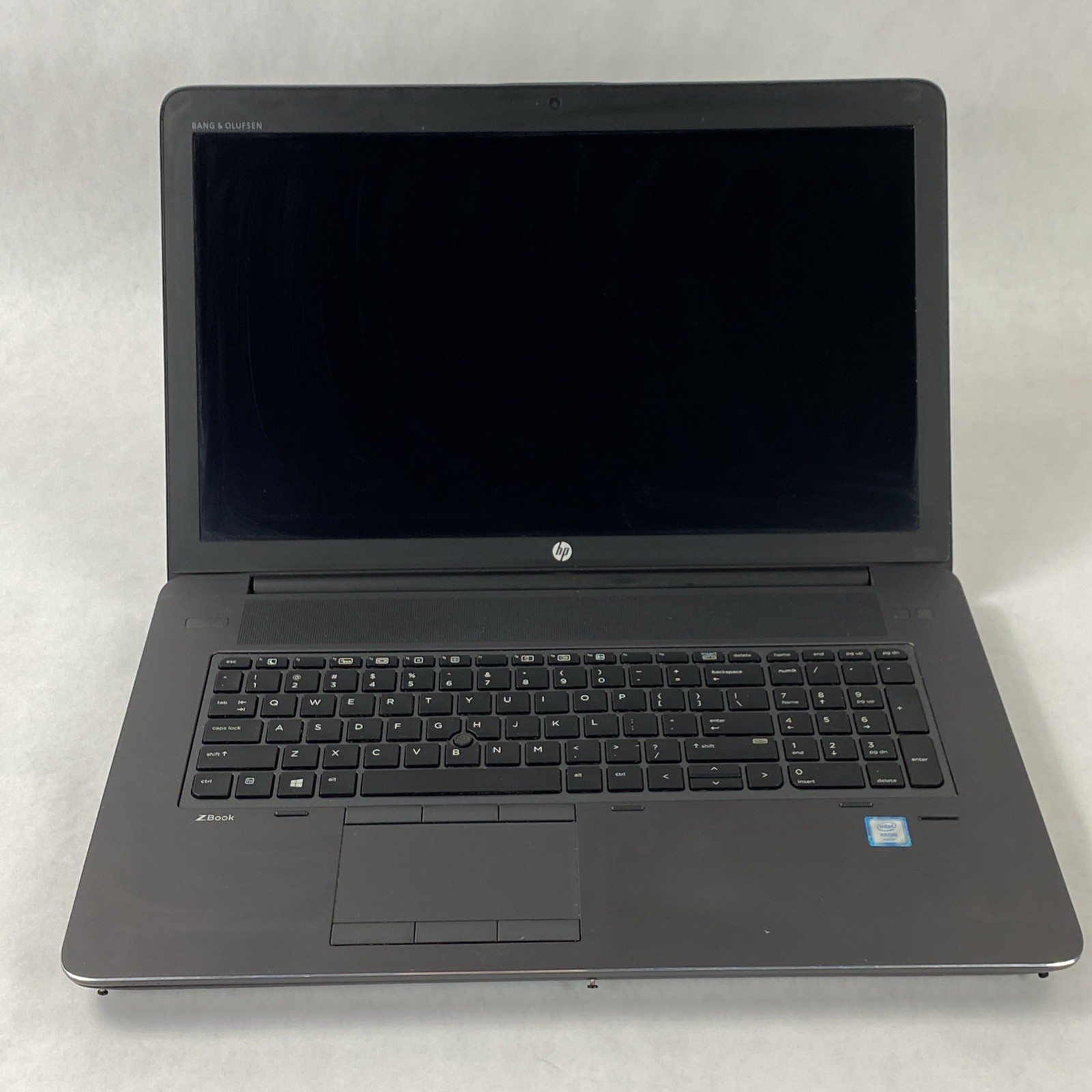 HP ZBook 17 G3 Intel Xeon E3 1535M V5 2.9GHz 16GB RAM 17.3″ No Battery No HDD/OS