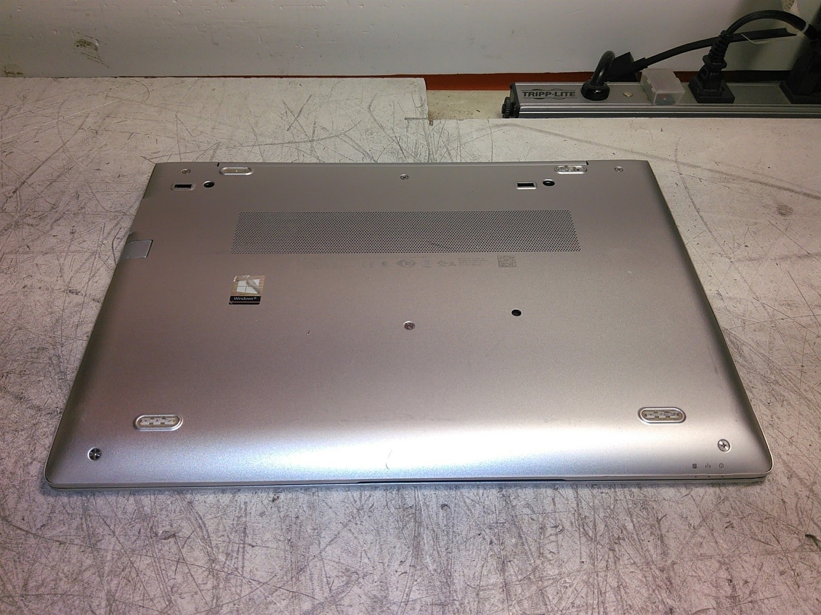 Scratched LCD HP EliteBook 840 G6 Laptop Intel i7-8565U 1.8GHz 8GB 512GB SSD