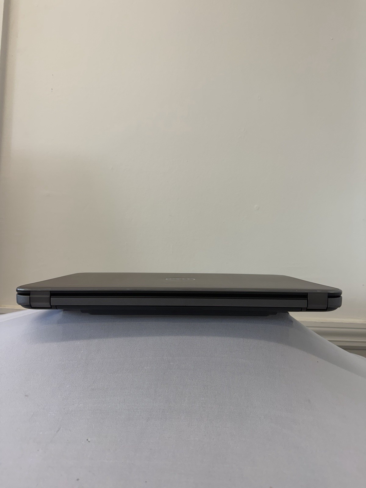 Dell Inspiron 5535 Laptop – Good Screen – AMD A8-55545M – RAM 8 GB – Read Des