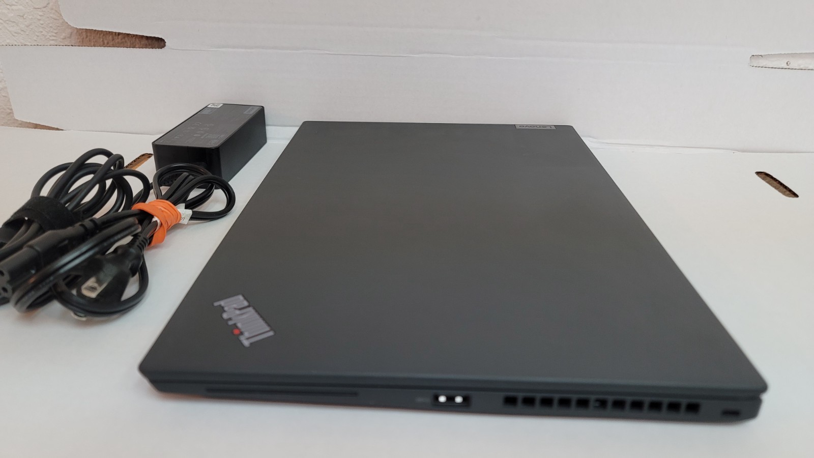 LENOVO ThinkPad T14s 11th Gen i7-1185G7 W11Pro 16GB 256GB SSD TouchScreen!