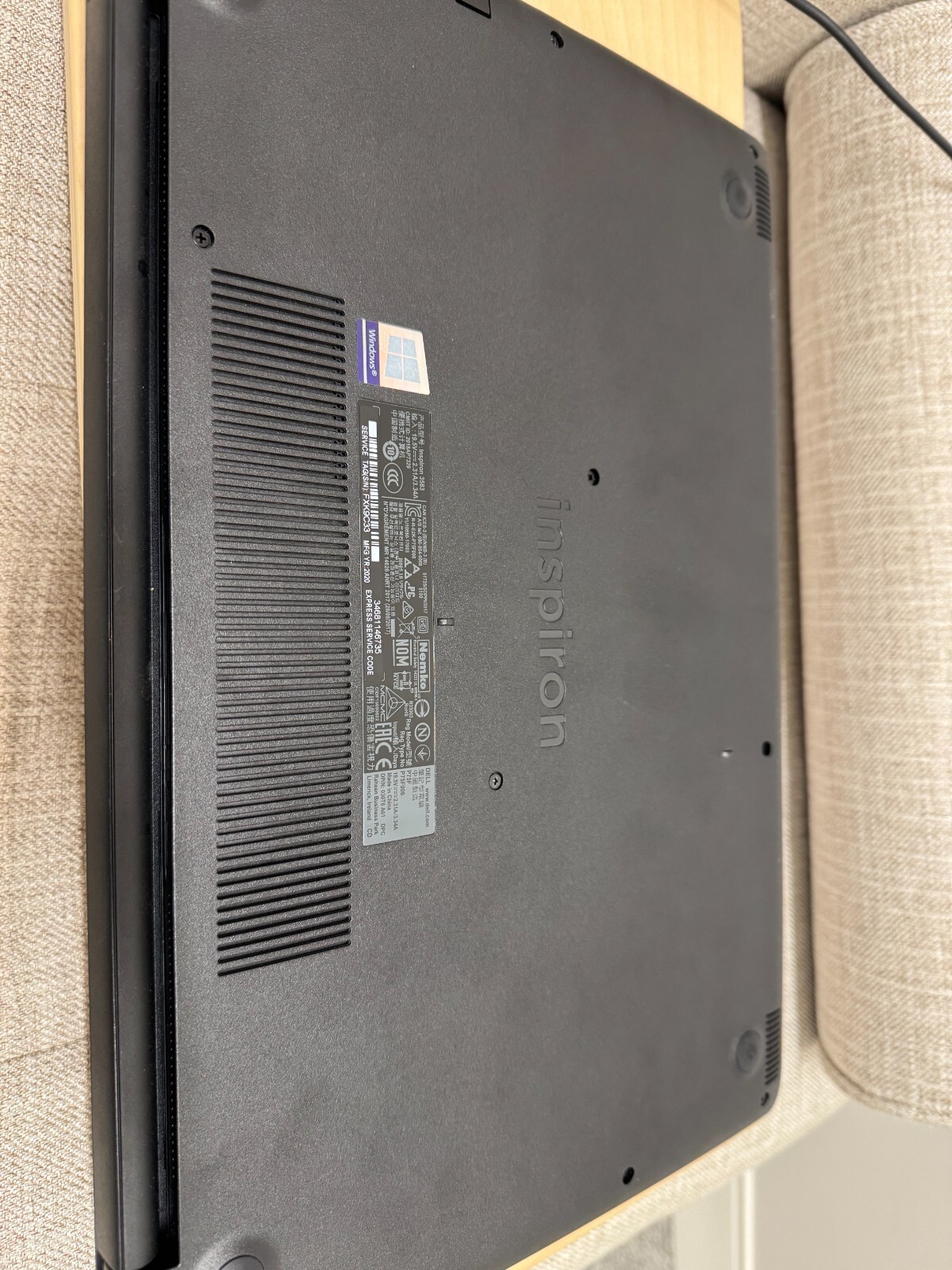 Dell laptop AMD A9 7th gen, 15inch screen, 4gb RAM, 100gb HDD