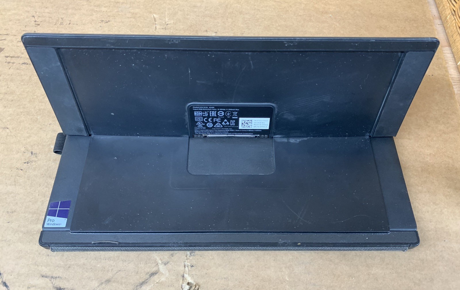 Dell Latitude 7275 2-in-1 FHD Touch Intel M7-6Y75 8GB RAM 128GB SSD WIN 10P