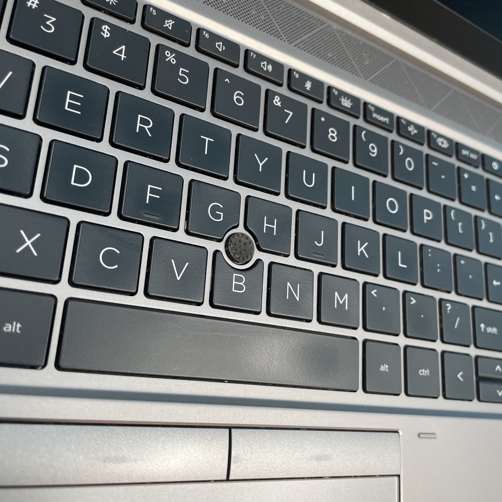 HP ZBook Firefly G8 | i7-1165G7 | 16GB RAM | 512GB SSD | WIN 11 PRO | 71% BATT