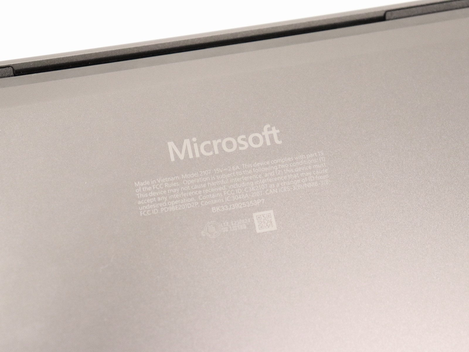 Microsoft Laptop 7th Edition 2107 13.8″ Touch Ultra 7 268V 32GB 512GB NVMe W11P