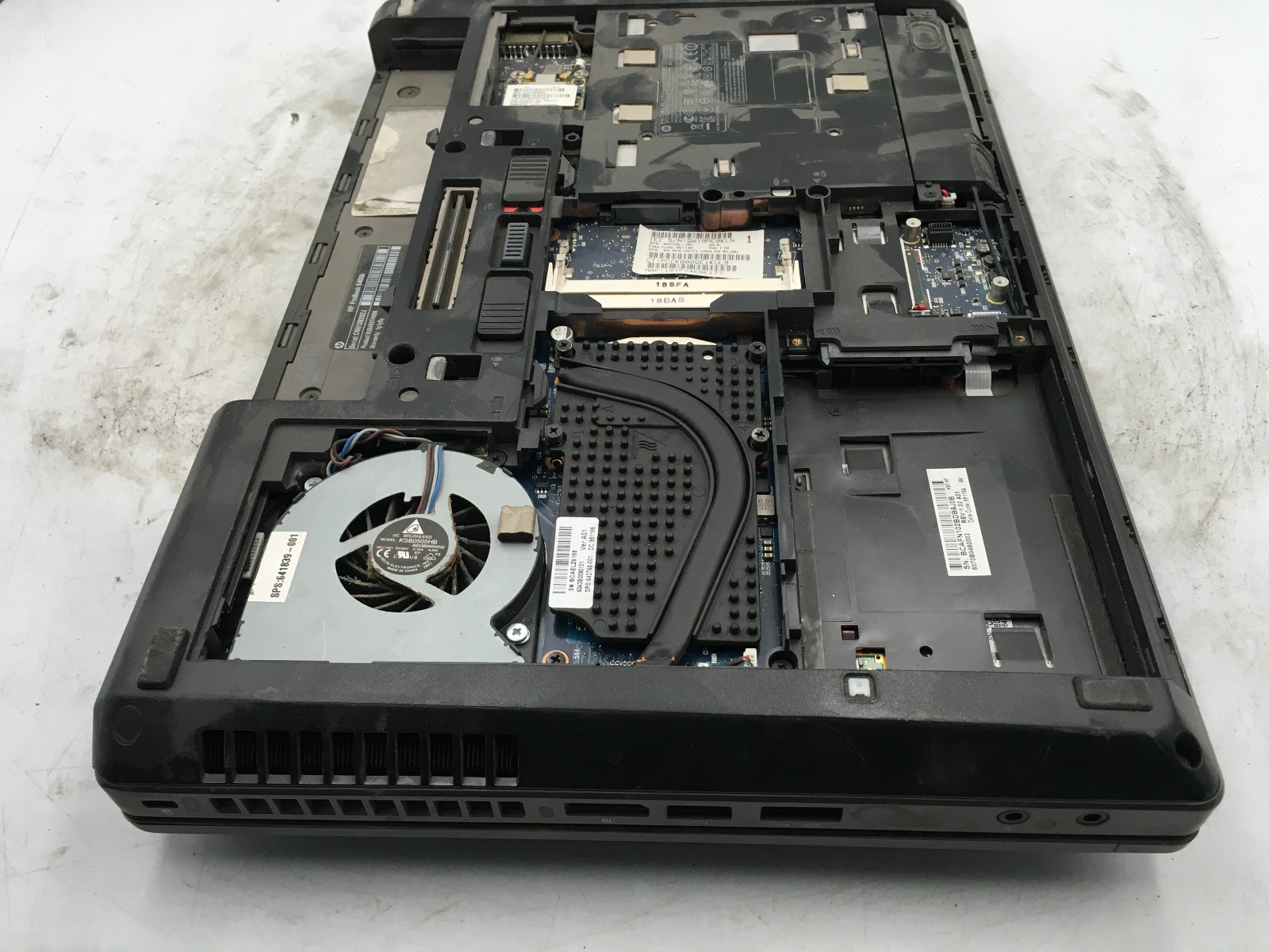 HP PROBOOK 6460B – FOR PARTS/MISSING PARTS – NO CPU – NO ARM – READ DESC – BB