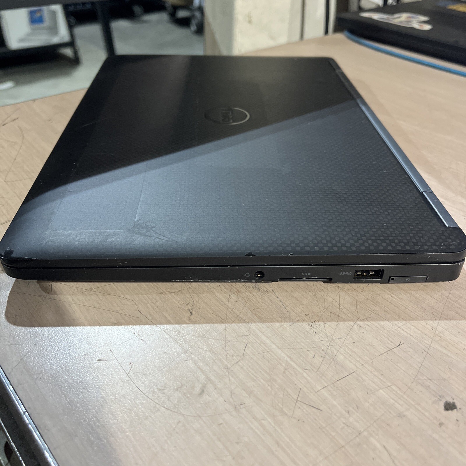 DELL LATITUDE E7270 INTEL CORE I5 NO RAM NO HD