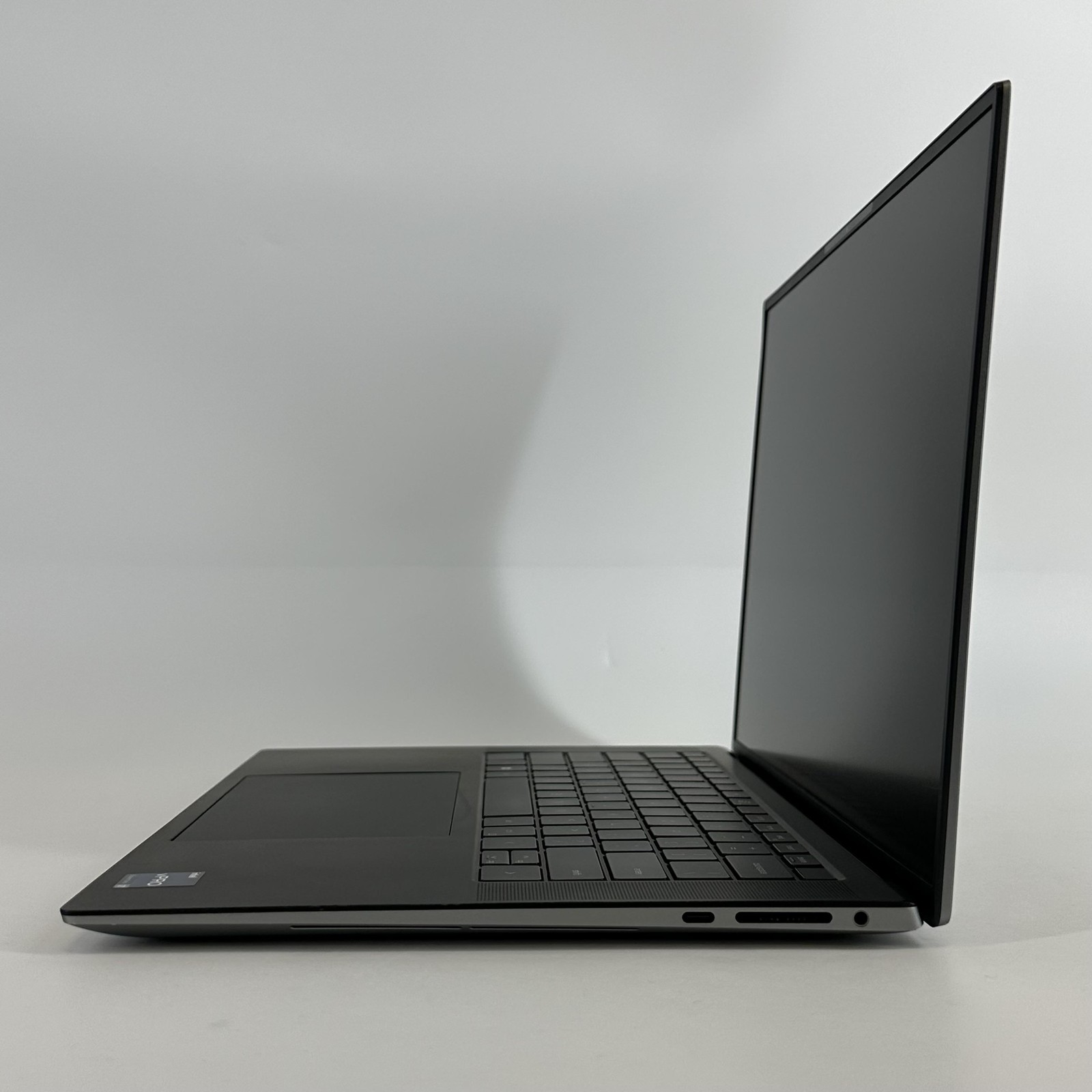 Dell Precision 5570 15.6 FHD+ 2.3GHz i7-12700H 32GB 512GB RTX A1000 BENT FRAME