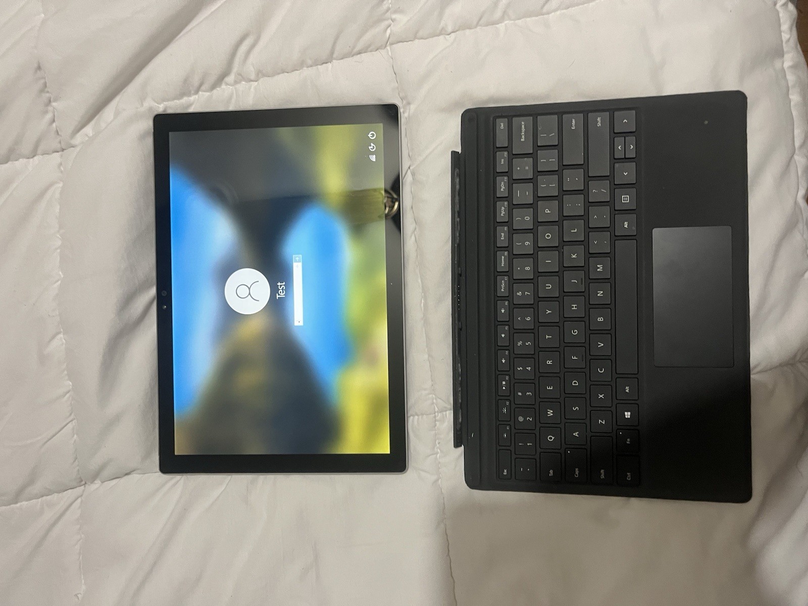 Microsoft Surface Pro 4 1724p Display, I7-6650U, 16GB RAM, 256GB