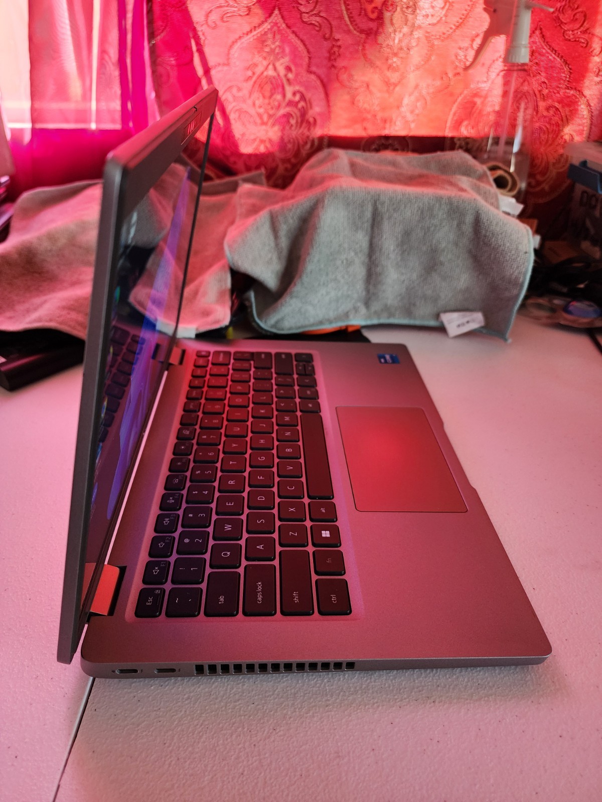 Dell Precision 3470, Intel Core i7-1270P, NVIDIA T550, 32GB DDR5, 256GB NVME