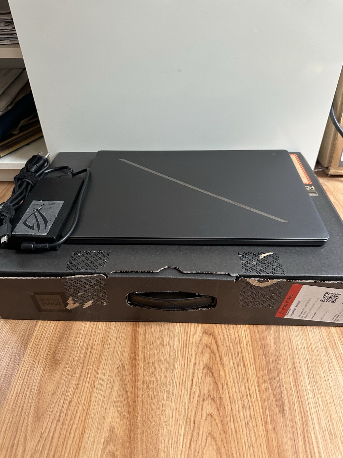 ASUS ROG Zephyrus GU605MI 16in Core Ultra 9 RTX 4070 16GB 1TB Win11