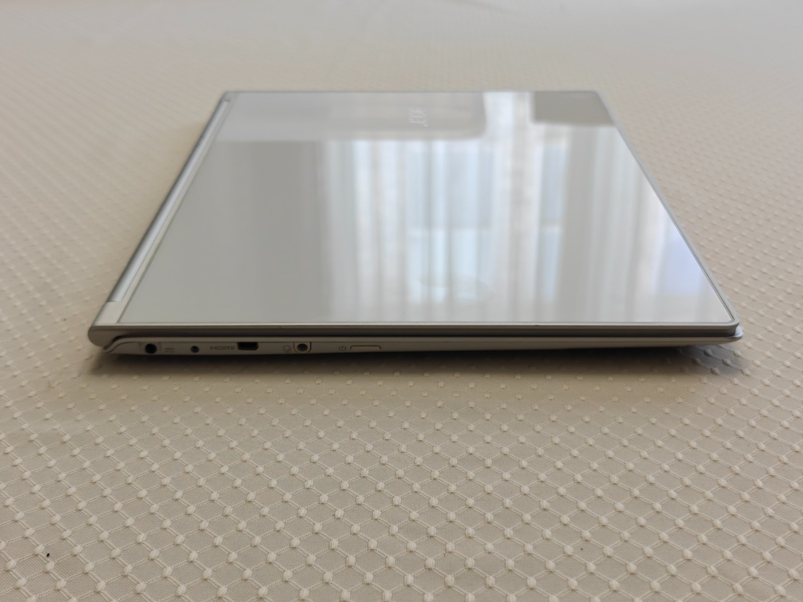 Acer Aspire S7-391 Touchscreen Ultrabook Laptop i5-3337U 128GB SSD 4GB RAM
