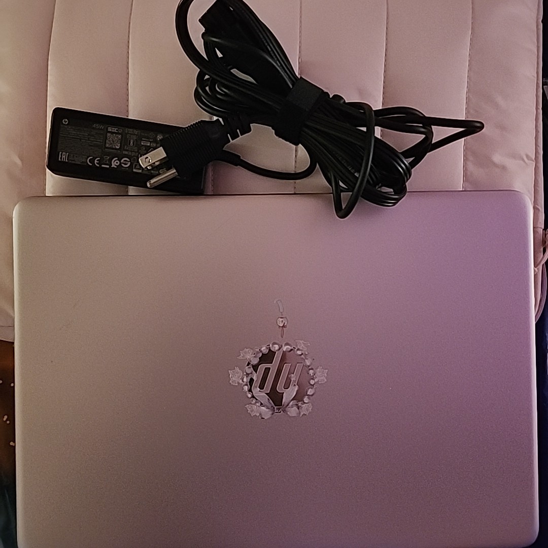 Brand New HP Laptop In Rose Pink With Original Charger
