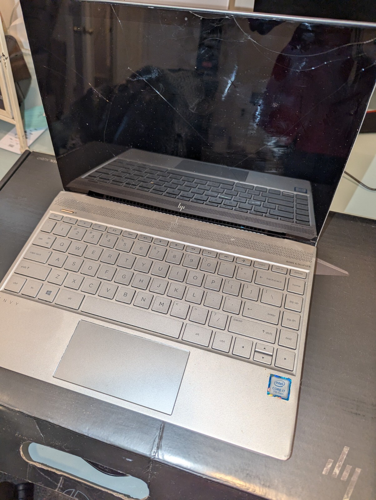 HP Envy Laptop 13-ad010nr i7, 256 GB SSD Silver *Working* Lightweight 3 lbs