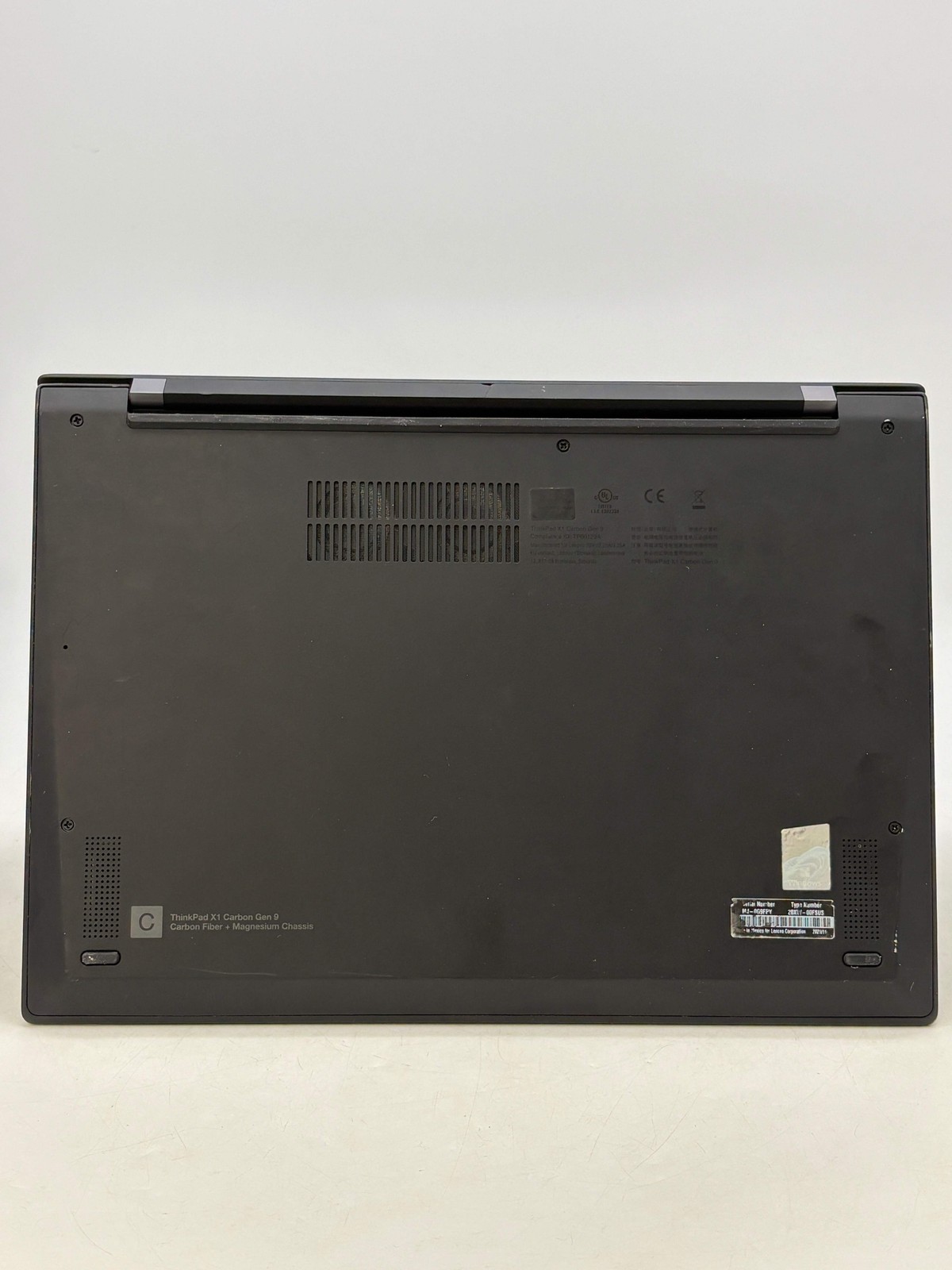 Lenovo ThinkPad X1 Carbon Gen 9 Intel Core i7-1165G7 16GB RAM 1TB SSD Black