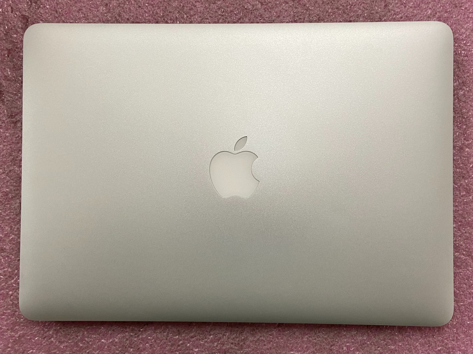 Apple MacBook Air 2017 A1466 13.3″ i5-5350U 8GB RAM 128GB SSD *Read* – CLP42A