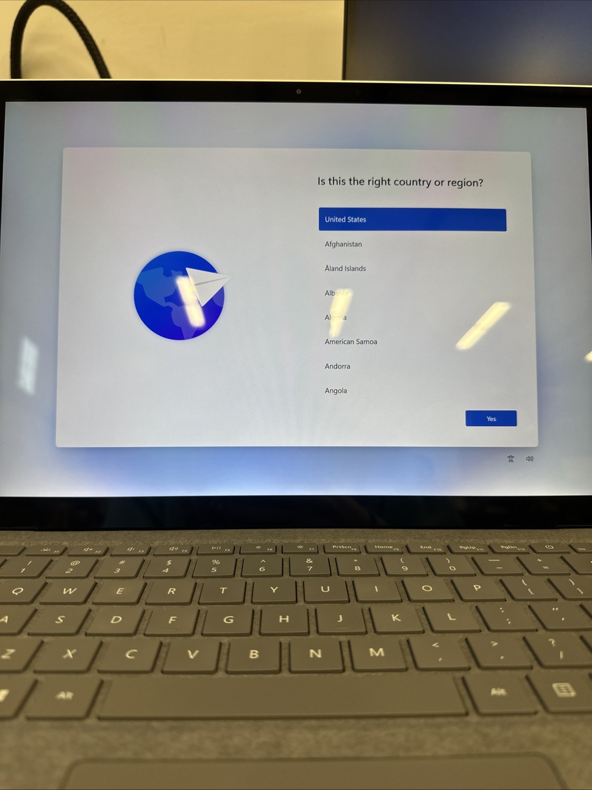 Microsoft Surface Laptop 4 13.5” 8GB 256GB (1950) i5-1145G7 @2.60 GHz Win 11pro