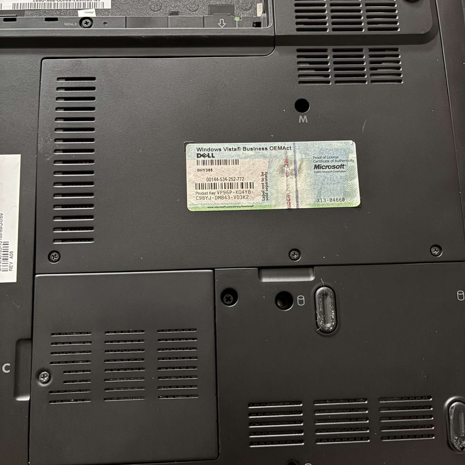 Dell XPS M1330 Core 2 Duo 2GHz No HD 1GB RAM Boots To BIOS Good Screen For Parts