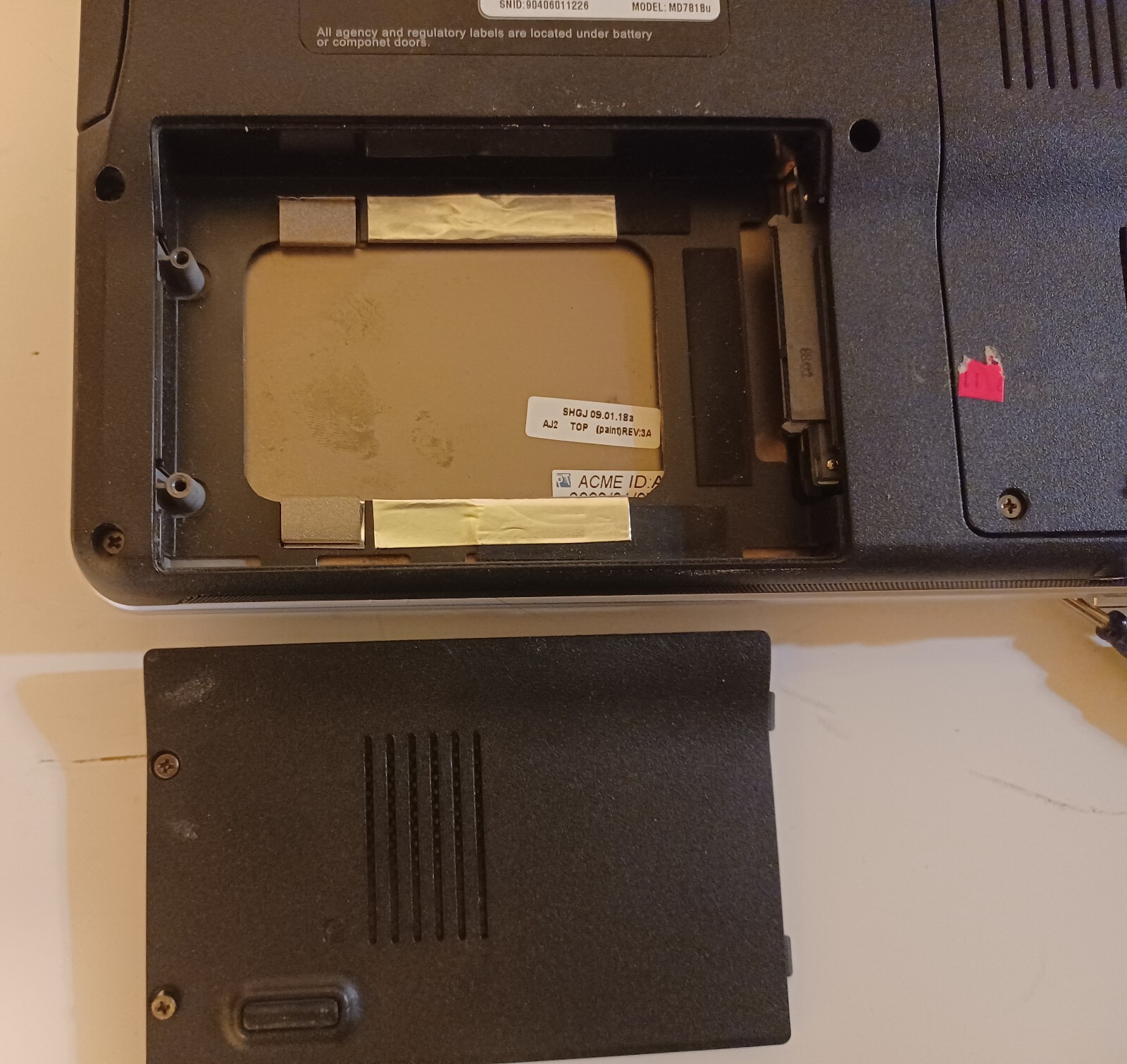 Gateway Model AJ2 15.8in Intel Duo T6400 2.00GHz 4GB Ram No OS/HDD Parts/Repair