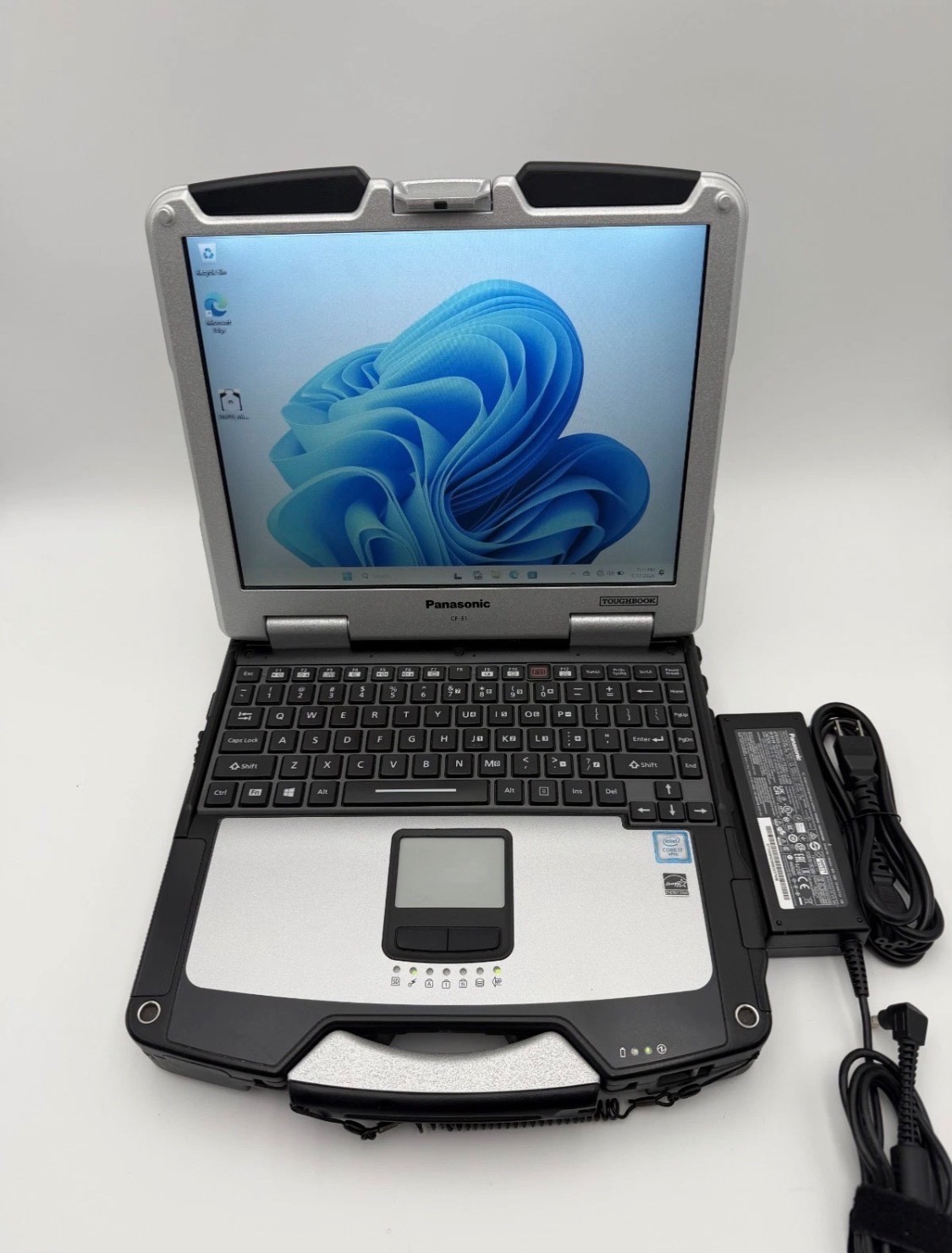 Panasonic Toughbook CF-31 MK6 i7-7600U Touch 16GB 256 SSD Win11pro 4G/DVD -Clean